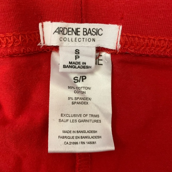 Ardene | Basic Red Biker Shorts - Picture 5 of 6